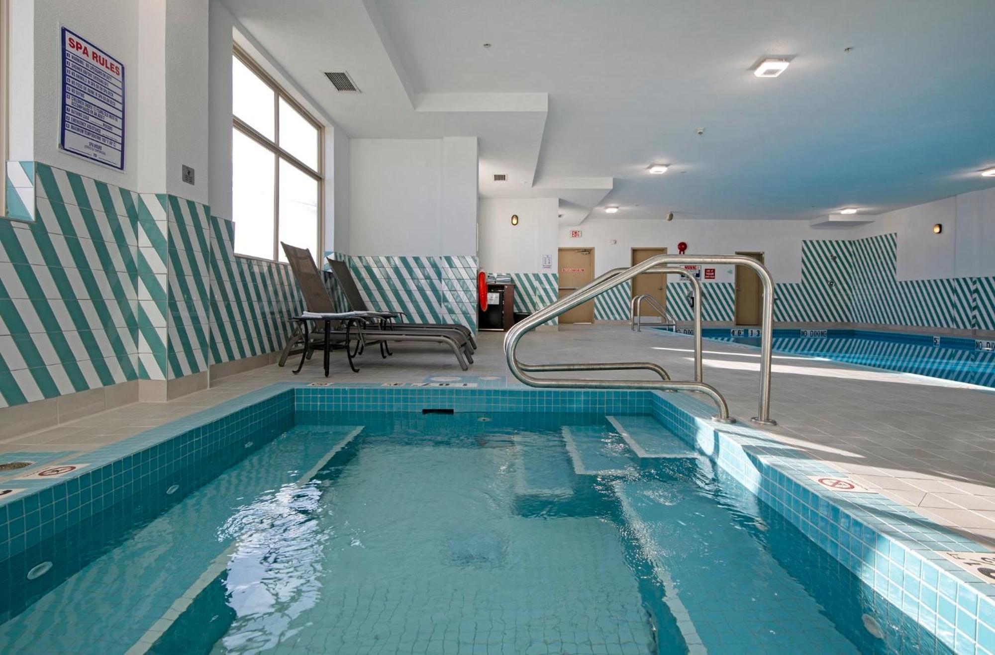 Holiday Inn Hotel And Suites-Kamloops By Ihg Esterno foto