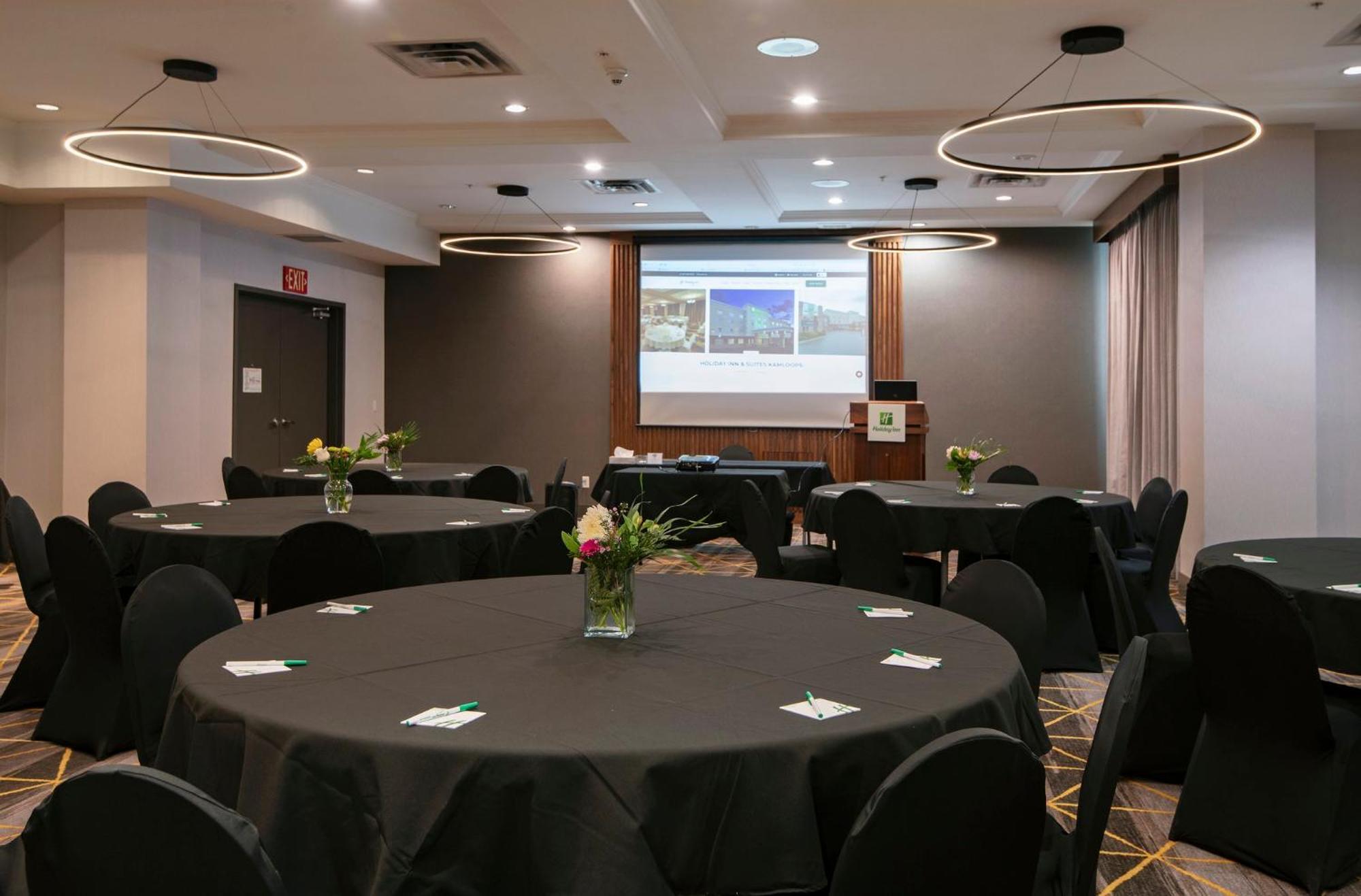 Holiday Inn Hotel And Suites-Kamloops By Ihg Esterno foto