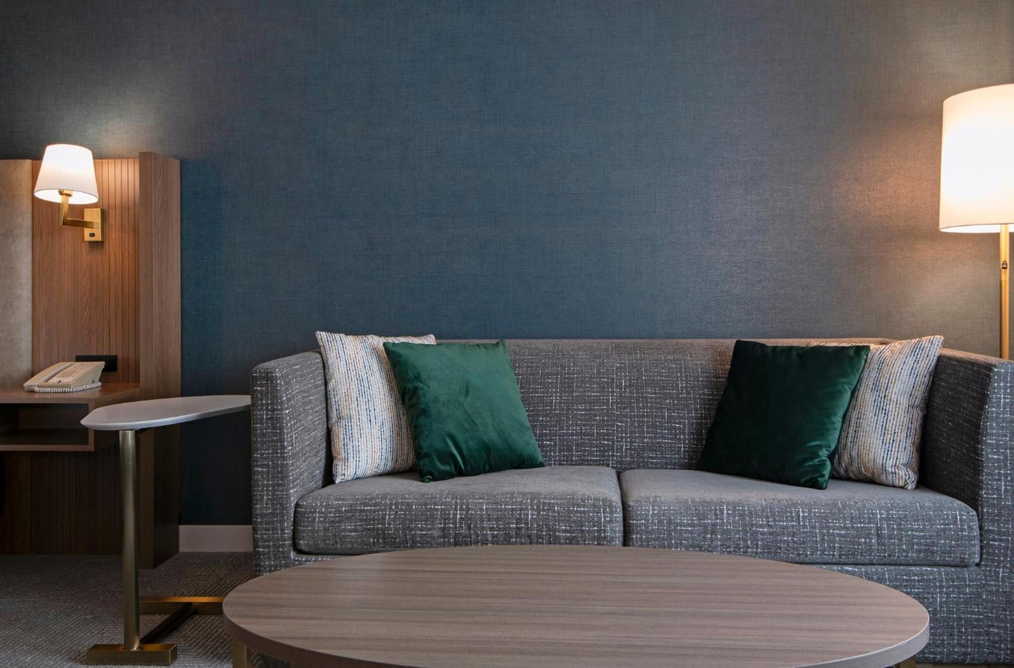 Holiday Inn Hotel And Suites-Kamloops By Ihg Esterno foto