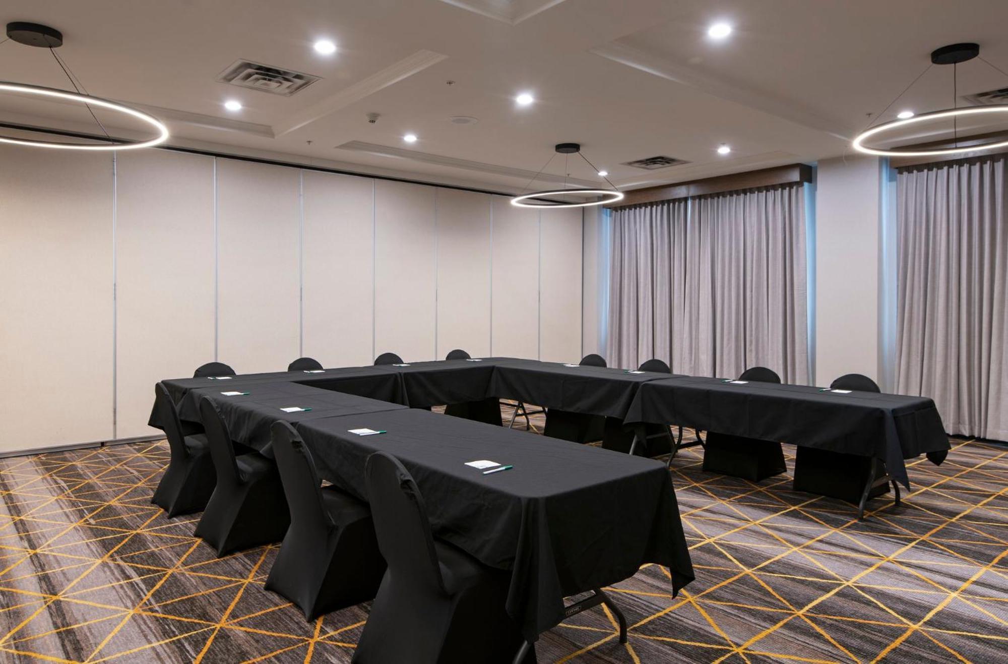 Holiday Inn Hotel And Suites-Kamloops By Ihg Esterno foto