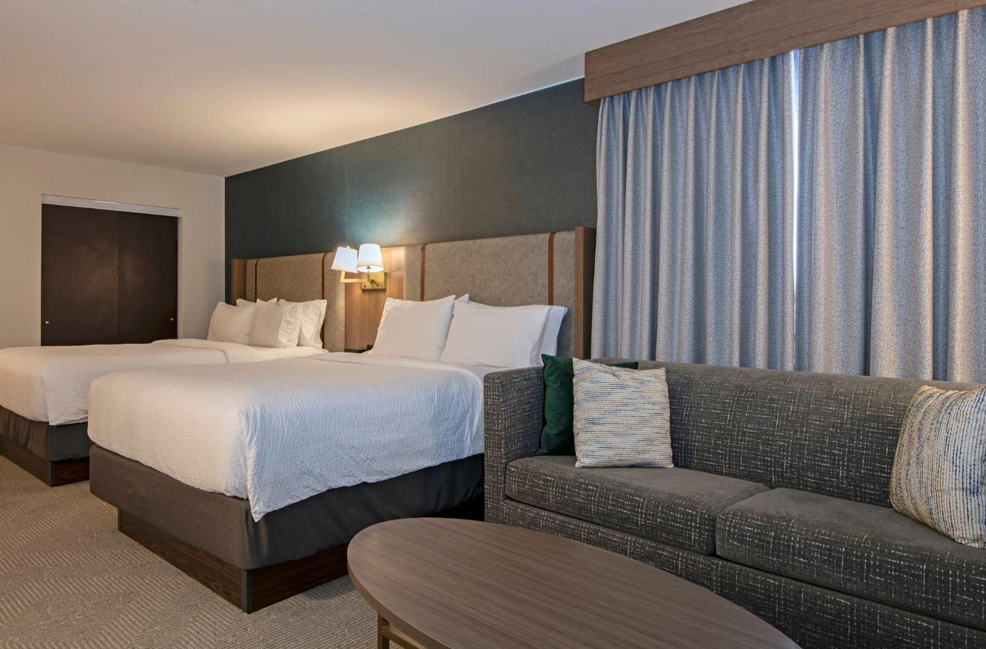 Holiday Inn Hotel And Suites-Kamloops By Ihg Esterno foto