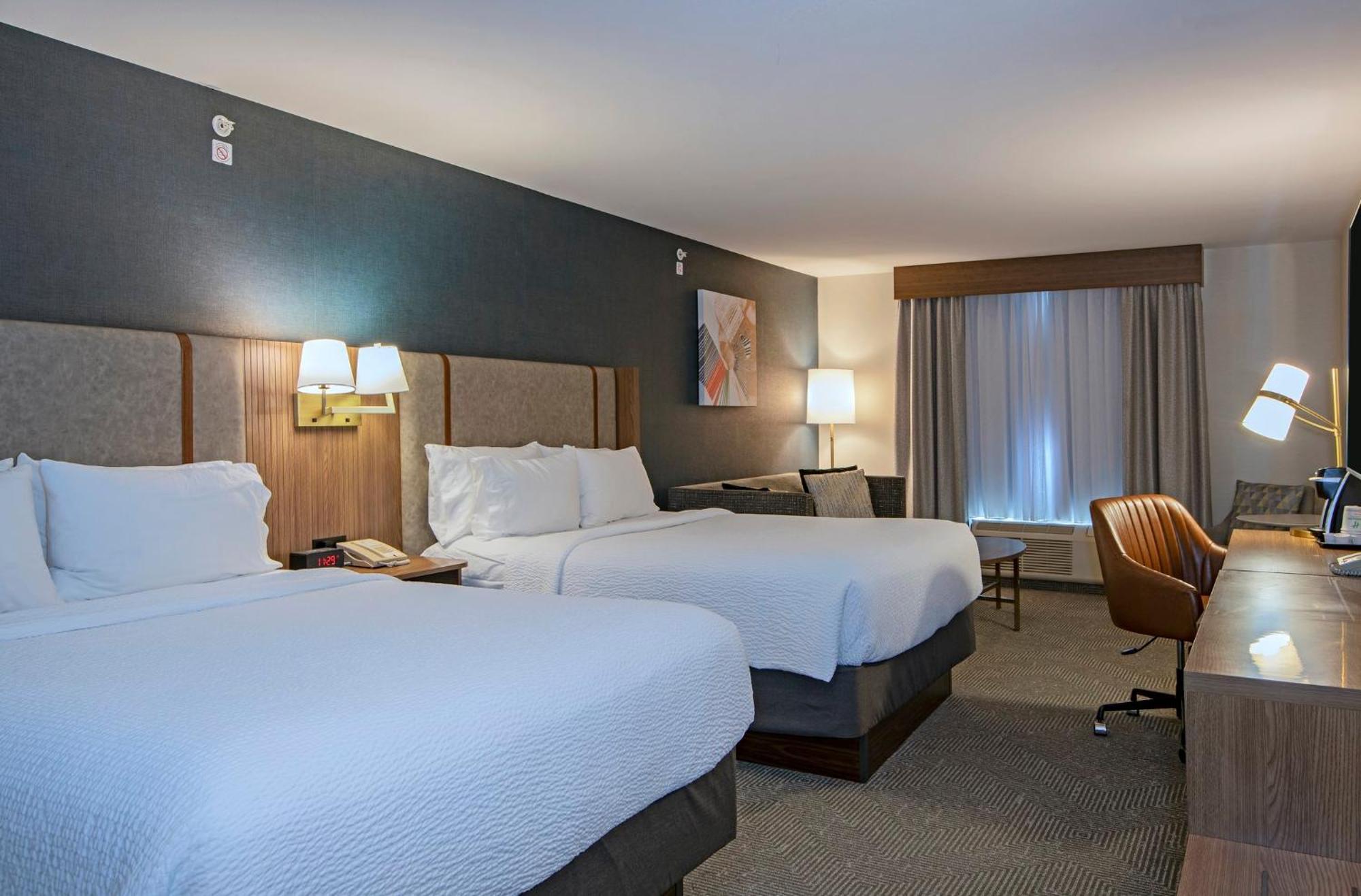 Holiday Inn Hotel And Suites-Kamloops By Ihg Esterno foto