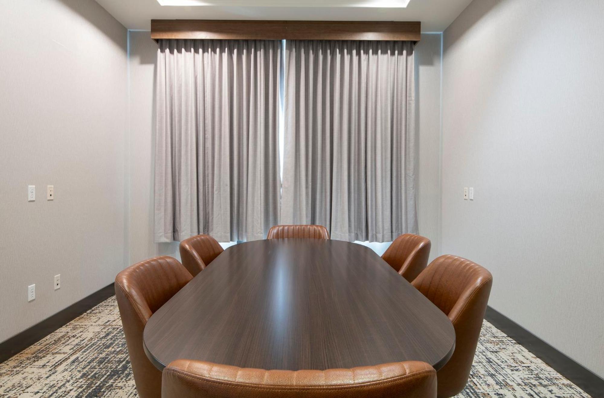 Holiday Inn Hotel And Suites-Kamloops By Ihg Esterno foto