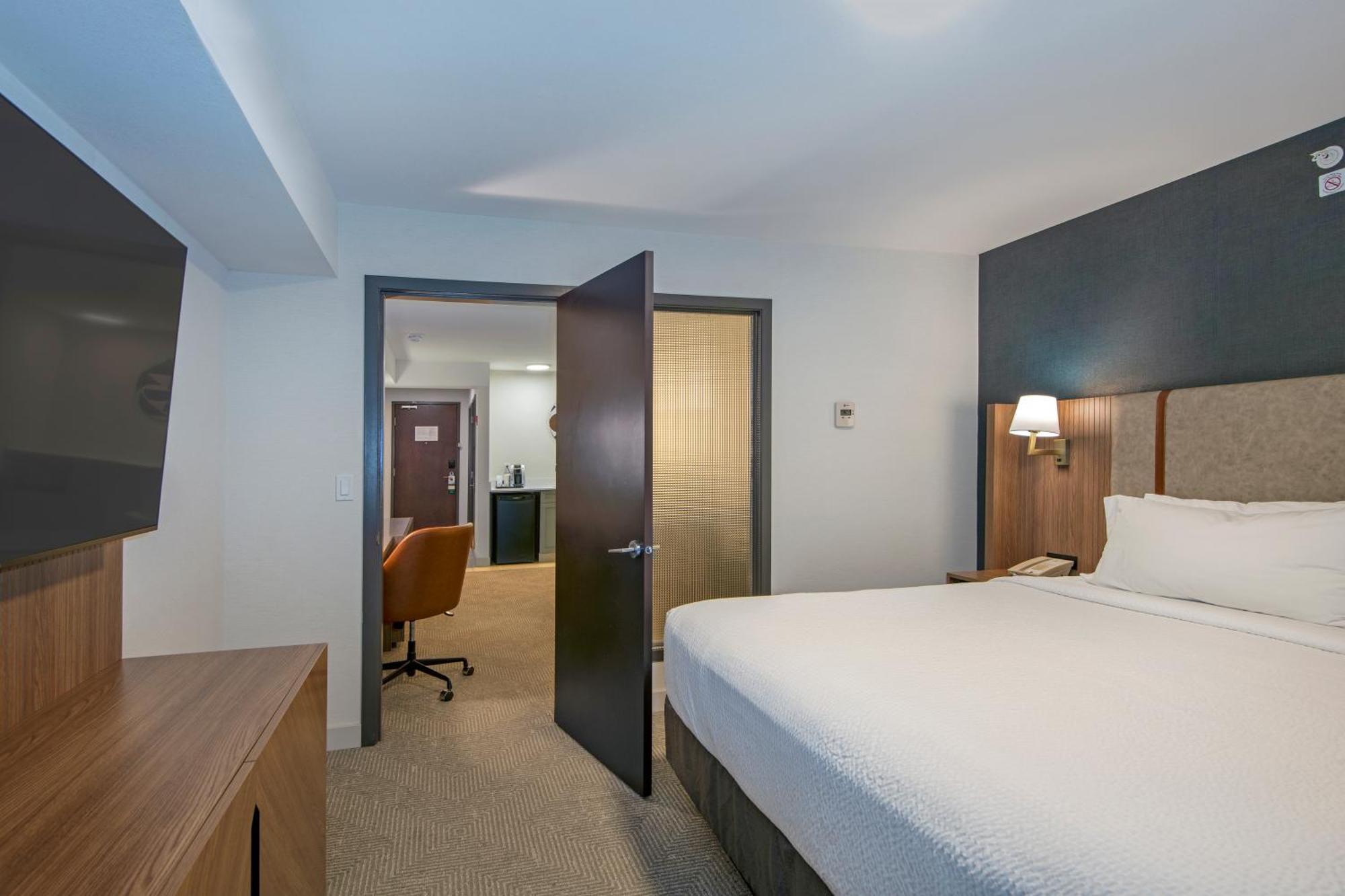 Holiday Inn Hotel And Suites-Kamloops By Ihg Esterno foto