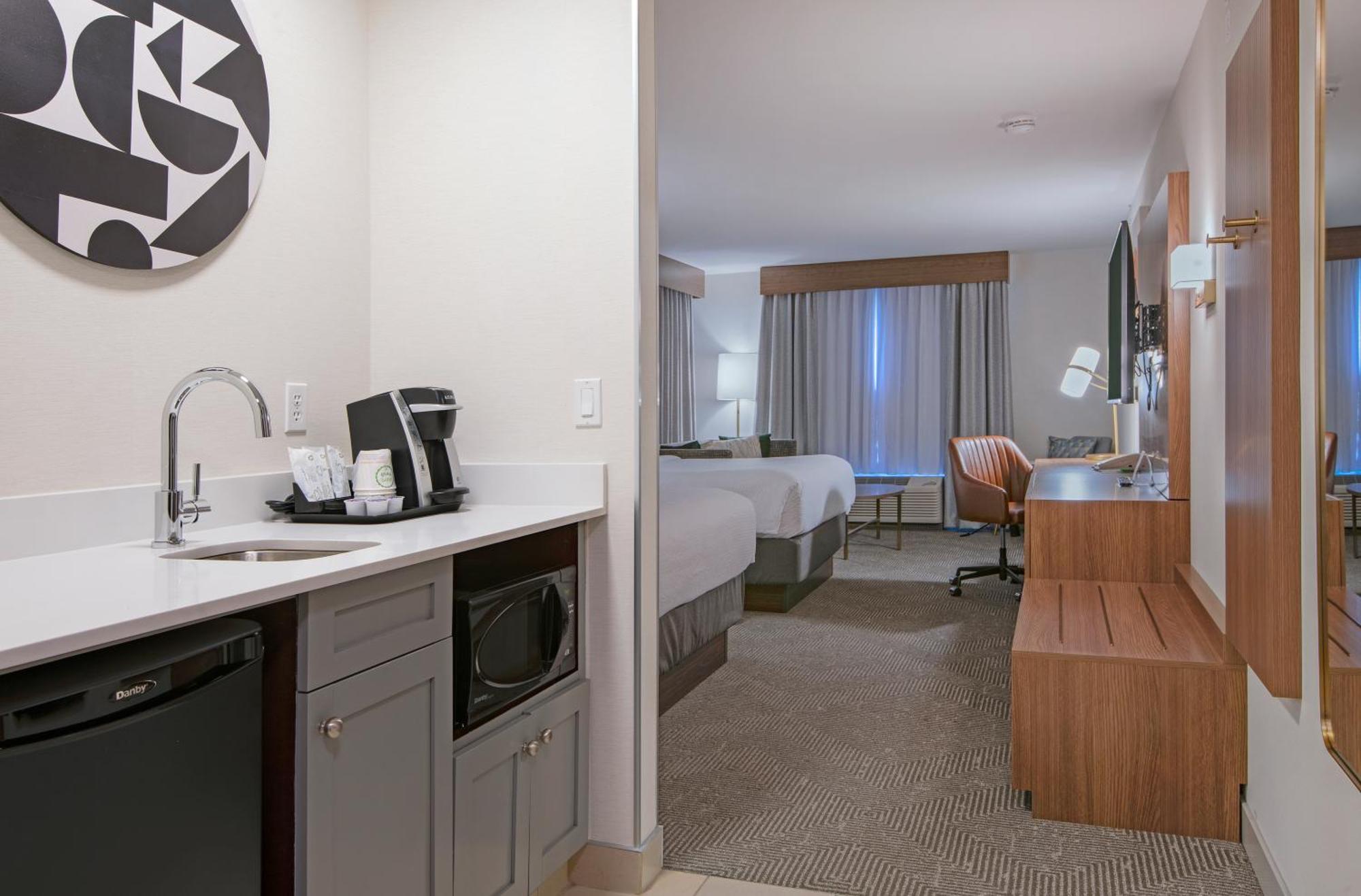 Holiday Inn Hotel And Suites-Kamloops By Ihg Esterno foto