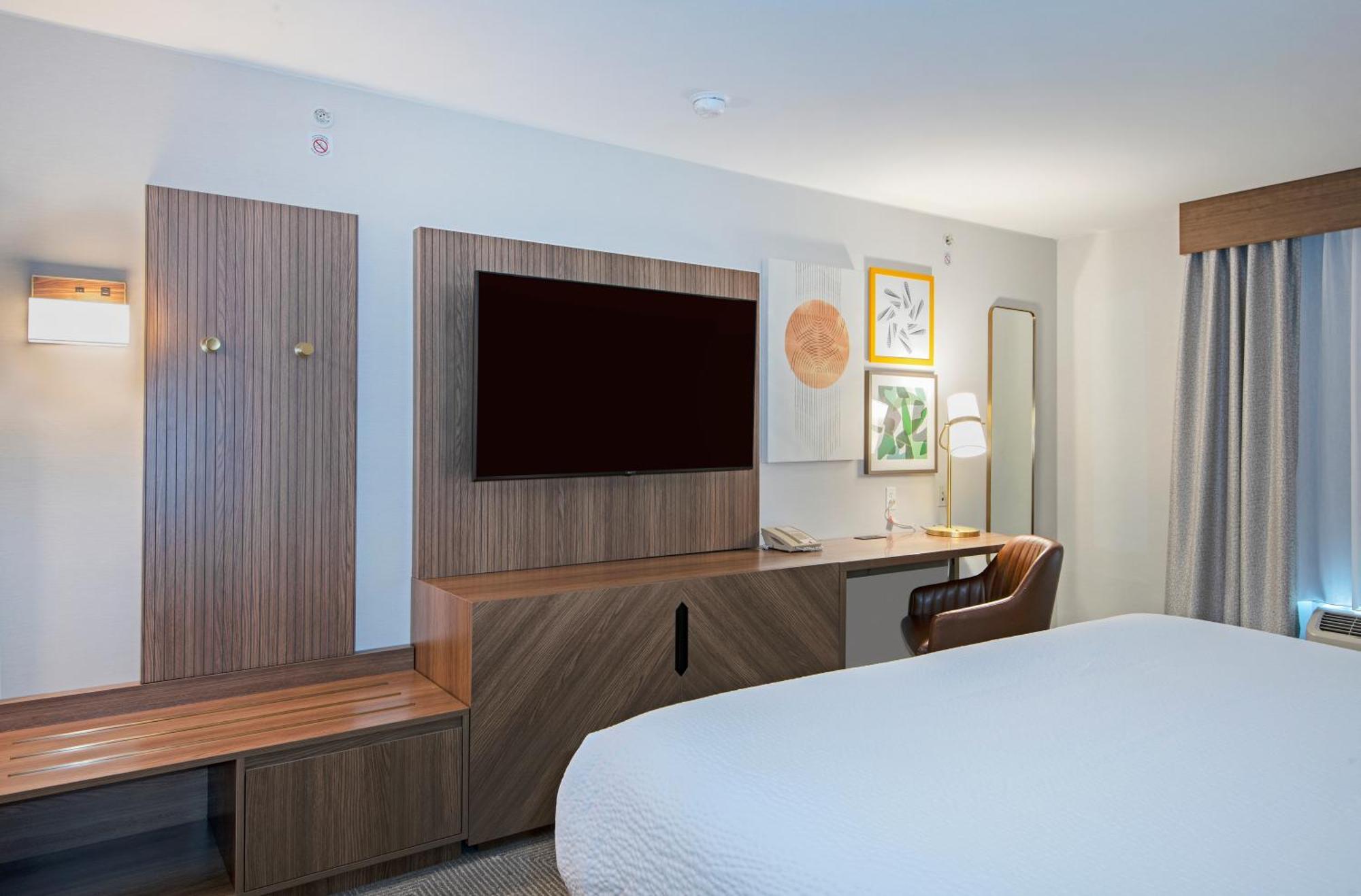 Holiday Inn Hotel And Suites-Kamloops By Ihg Esterno foto