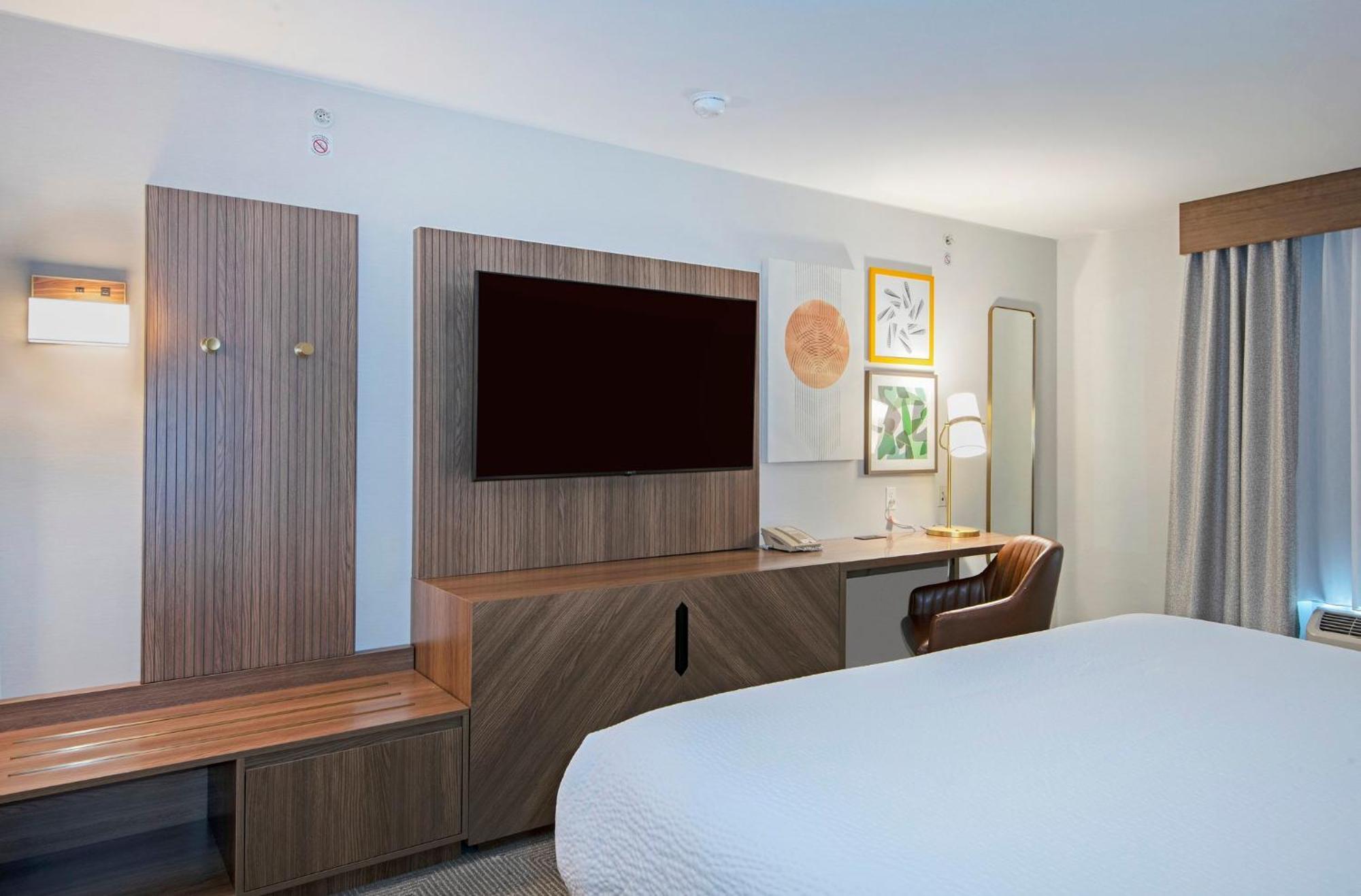 Holiday Inn Hotel And Suites-Kamloops By Ihg Esterno foto
